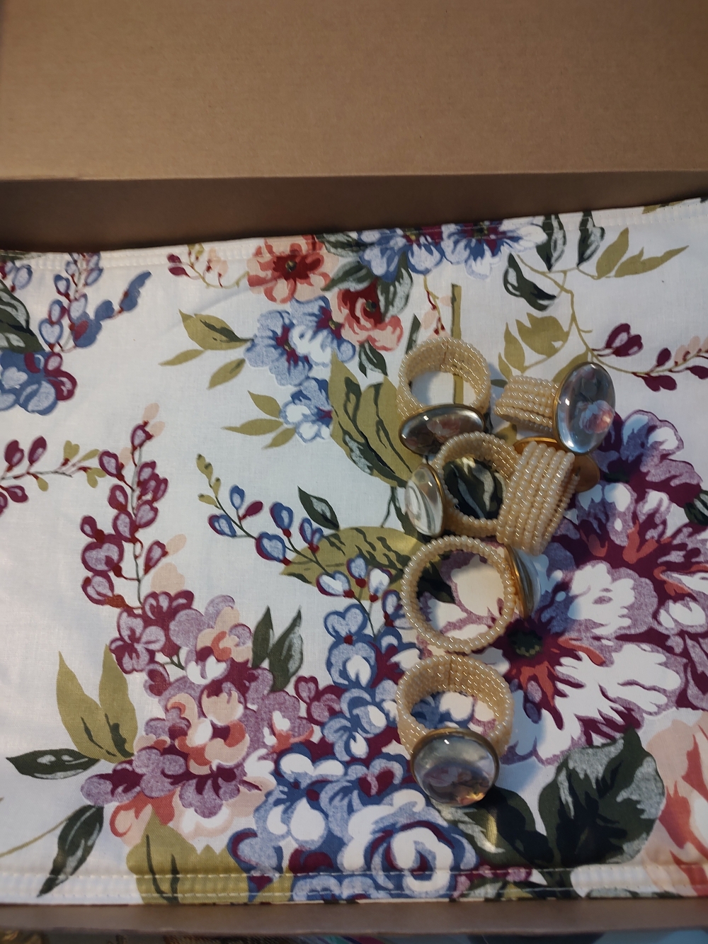 Victorian Floral Placemats, Napkins, & Napkin Rings